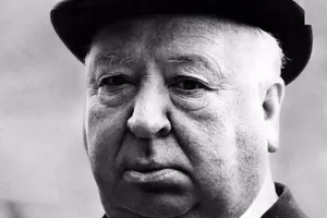 سال 1317؛ آلفرد هیچکاک در کنار همسرش و سوار بر یک کشتی (عکس)