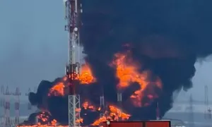 ​​​​​​​آتش‌ سوزی گسترده در تاسیسات نفتی روسیه