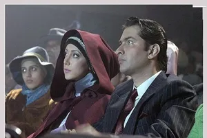 سال 82؛ سحر جعفری جوزانی و ارسلان قاسمى در پشت صحنه در چشم باد (عکس)